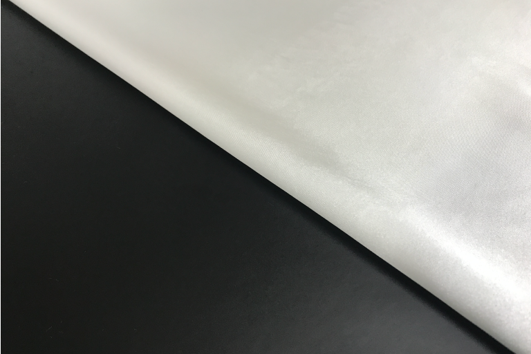 クロス - サテン